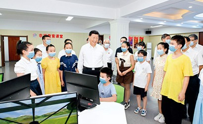 习近平：坚持人民至上