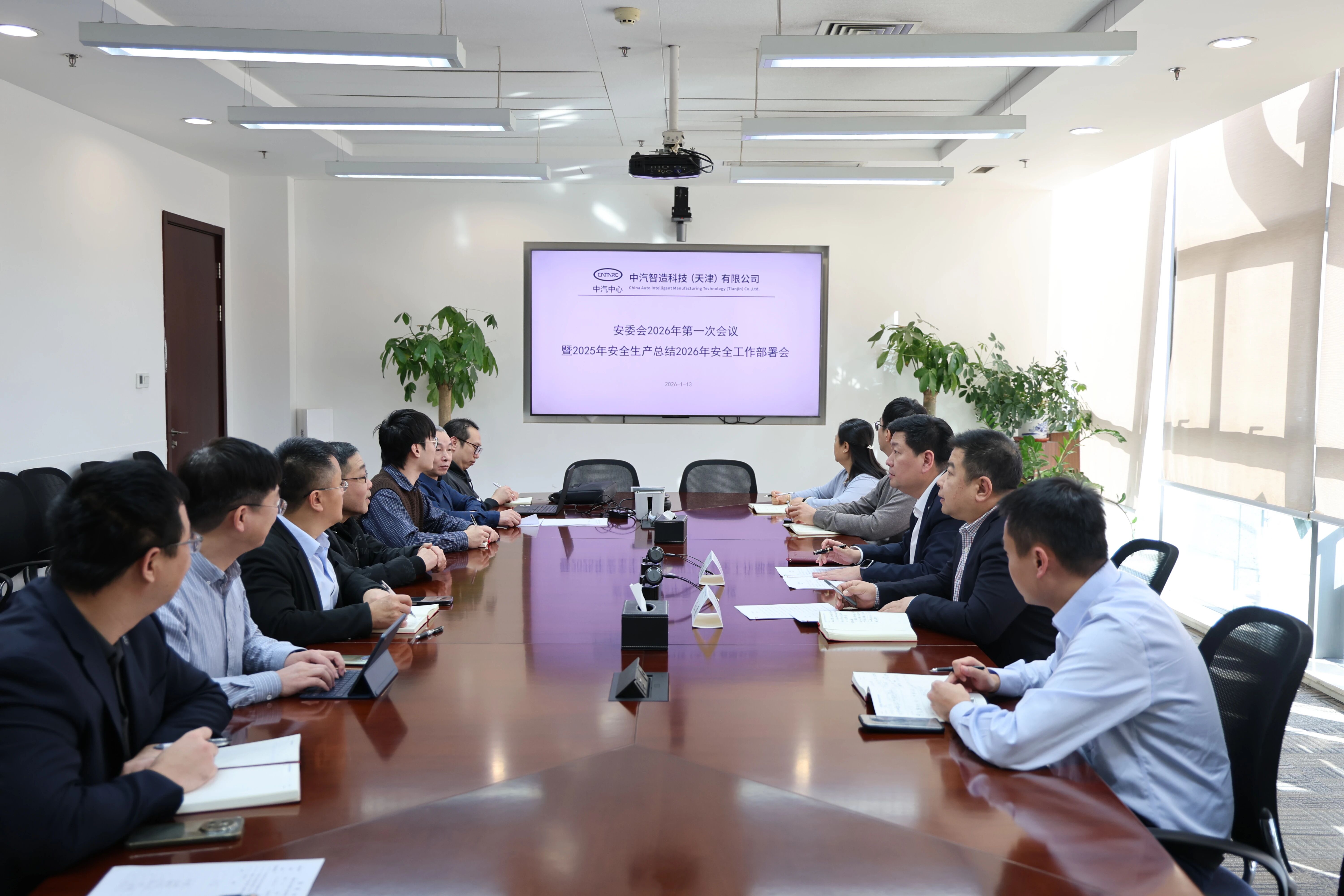 2e16877429d8d9c39503b45d55469f5c.jpg 9d4cb6e8b47f30d97d4fd79f97ccc633.jpg